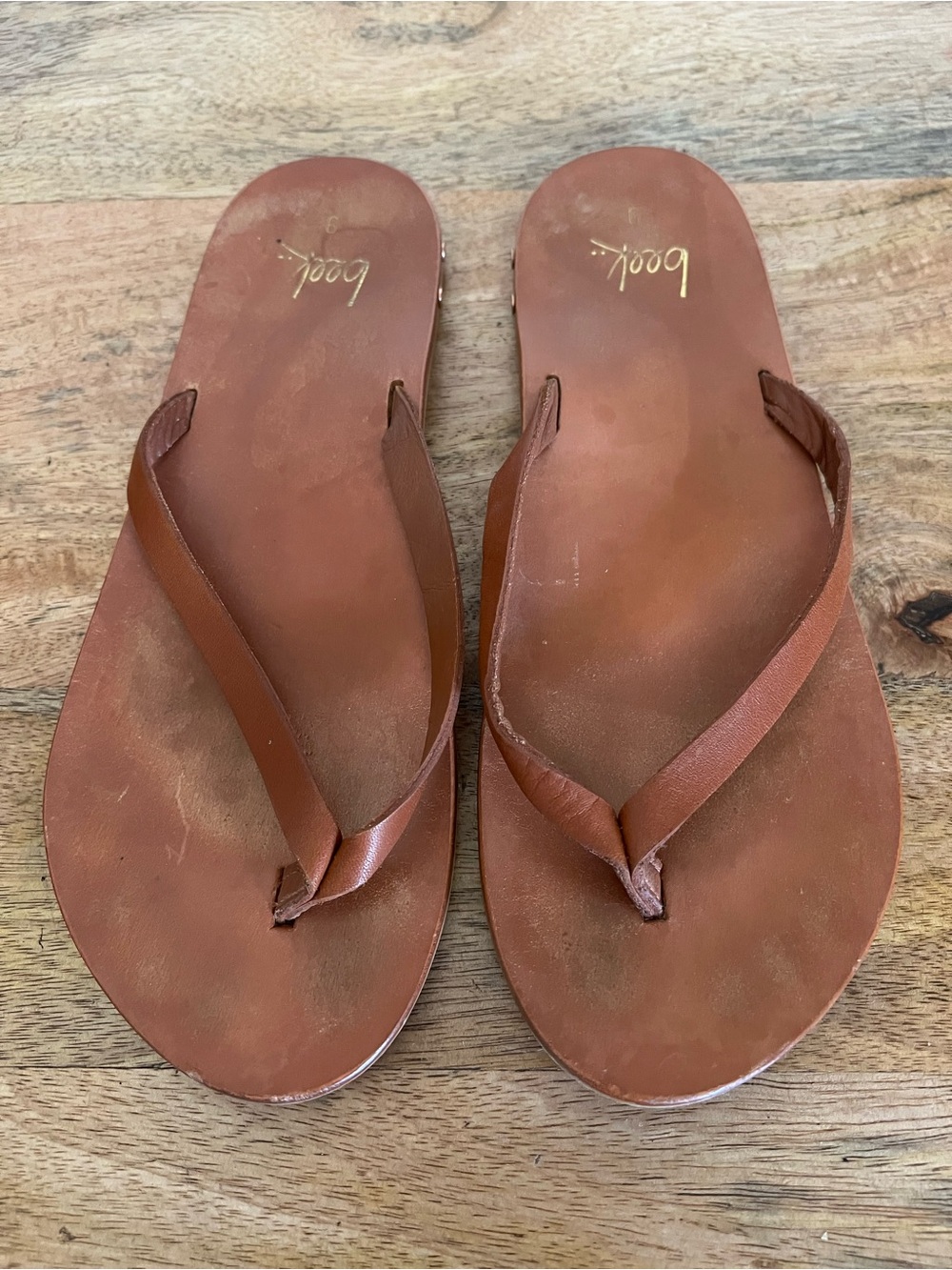 Beek Seabird Brown Flip-Flop Sandals Size 9